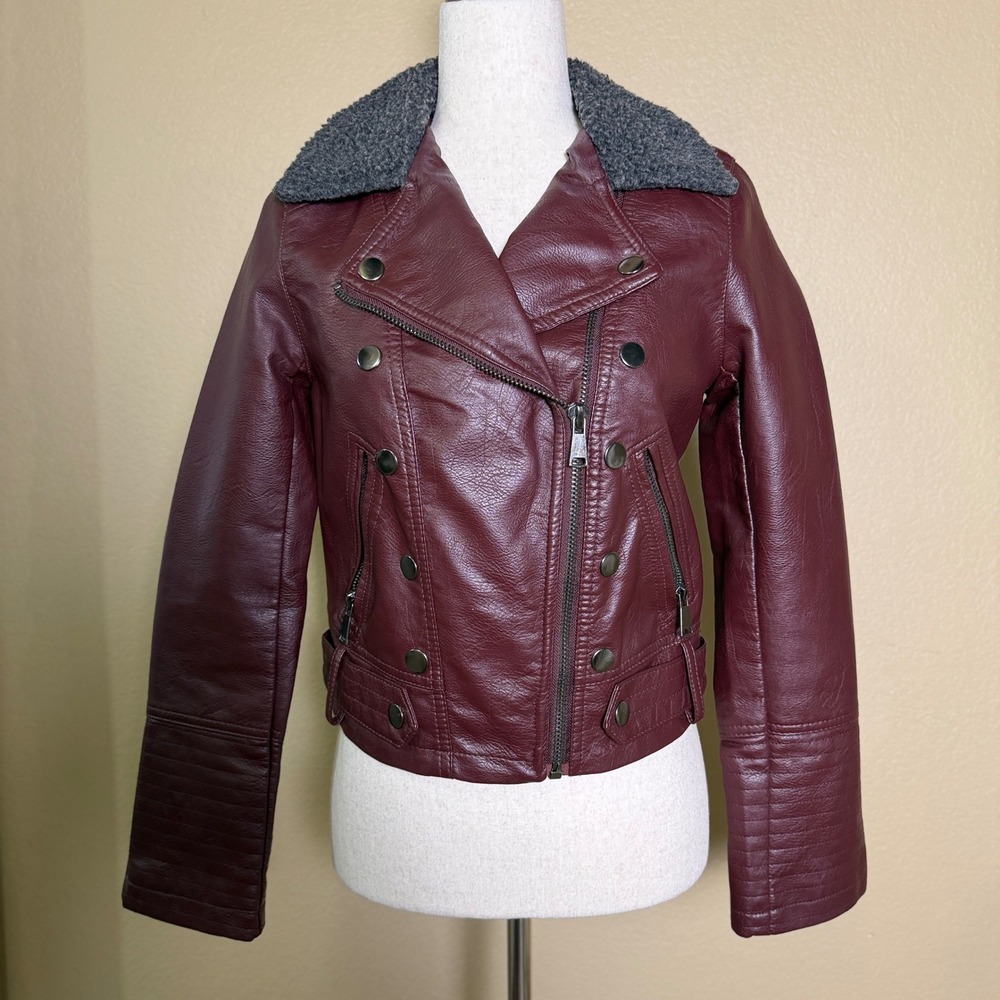 Jolt Womens Burgundy Faux Leather Moto Jacket Sherpa Collar Size S excellent